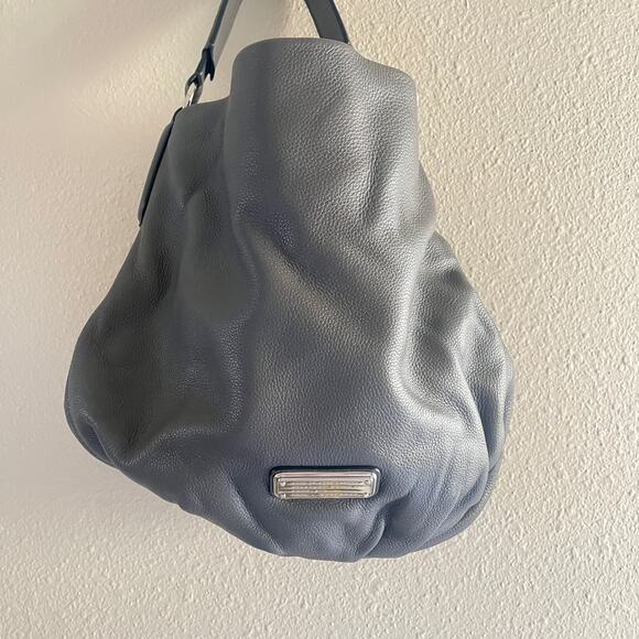 Marc by Marc Jacobs Q Hillier Pebbled Hobo Shoulder bag in gray - Picture 9 of 13